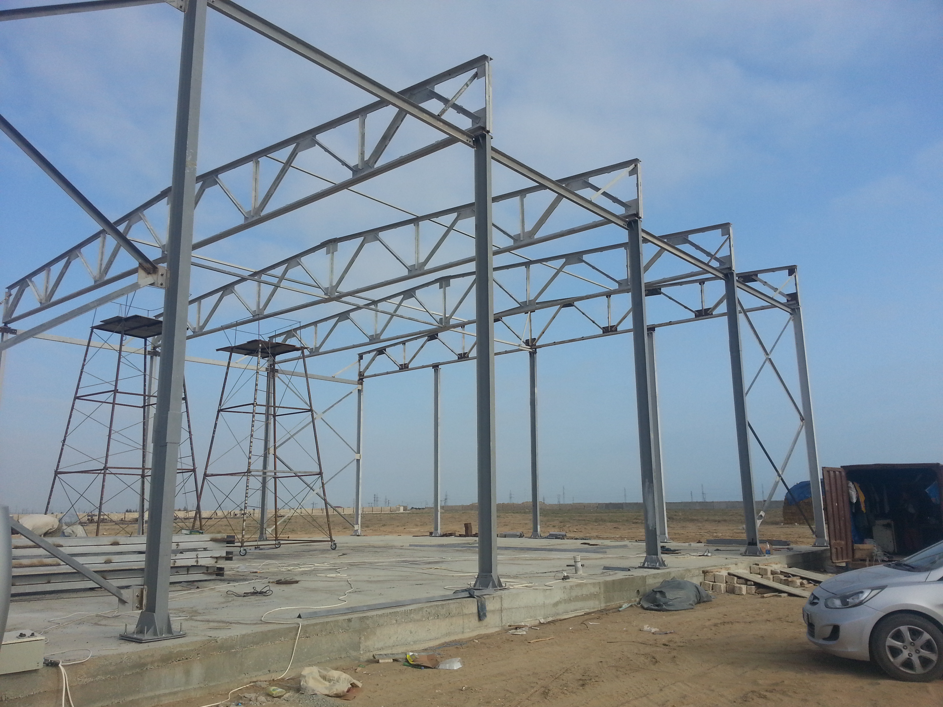 Polad konstruksiyası anbarı