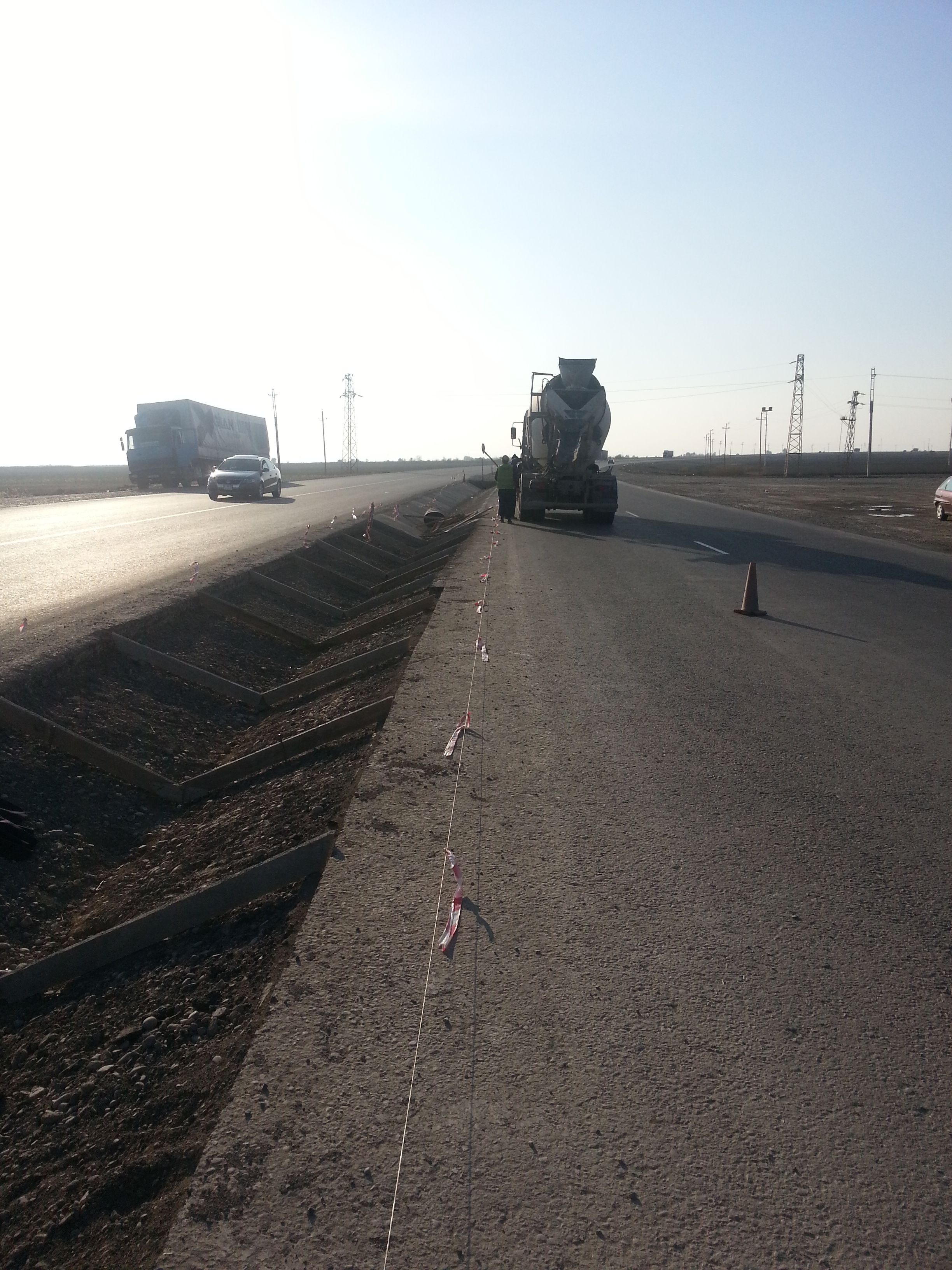 Bakı - Yevlax magistral yol kanalı